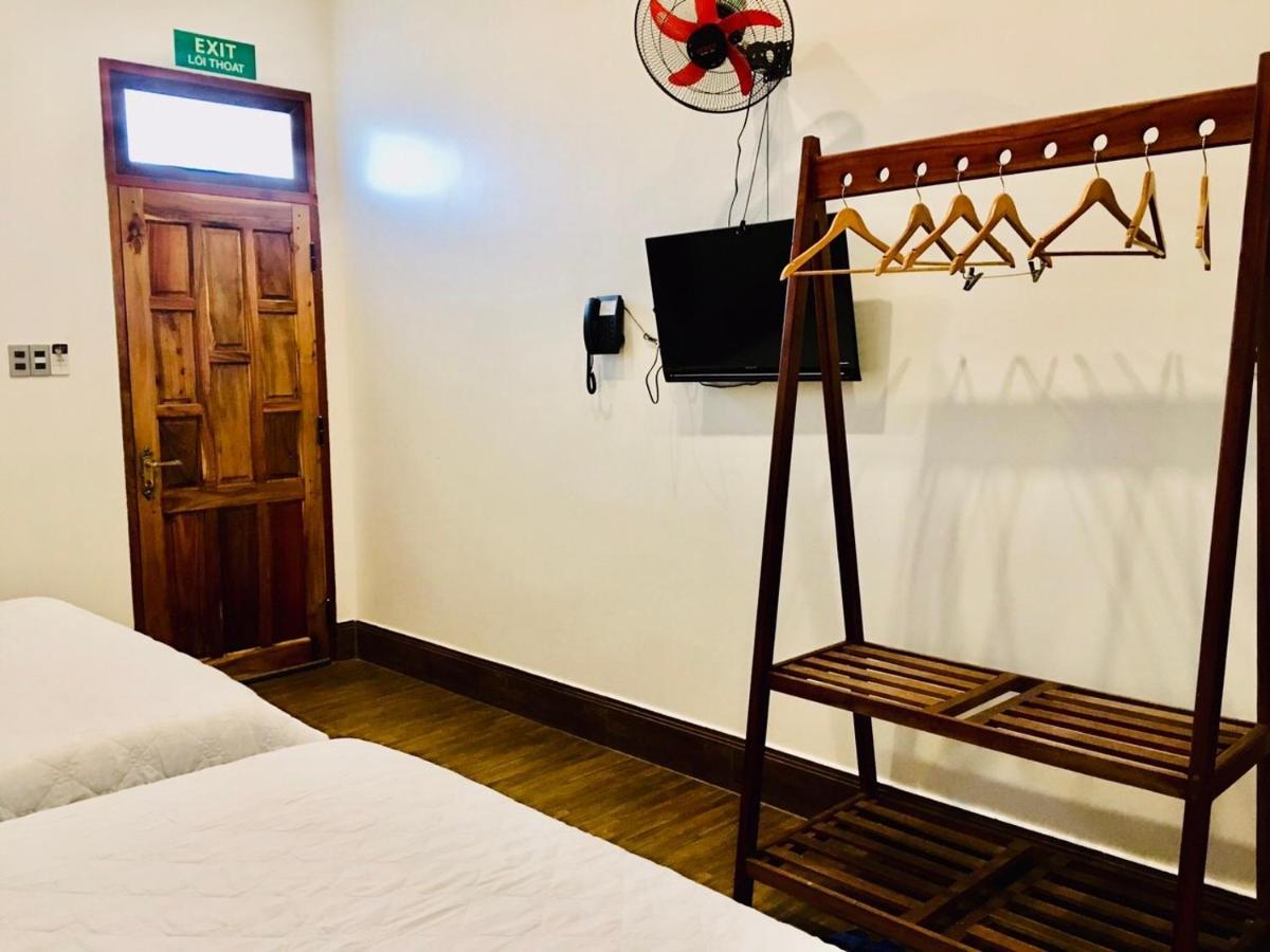 Lagi 1001 Nights Hotel Extérieur photo